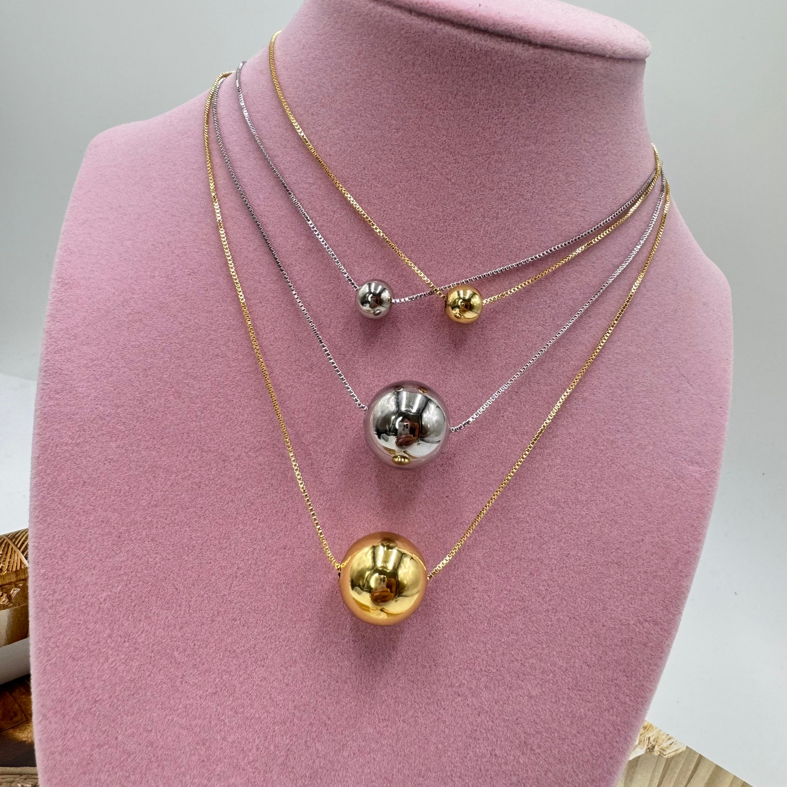 Simple Ball Necklace