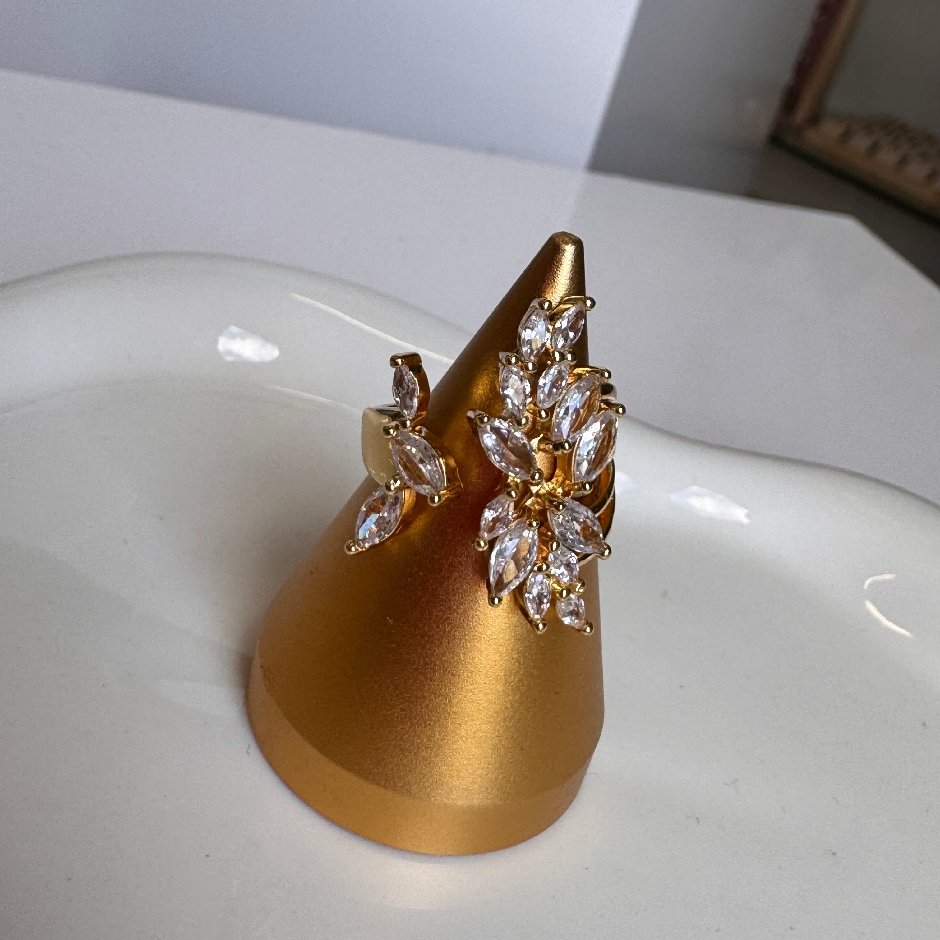 Greek Leafs Ring