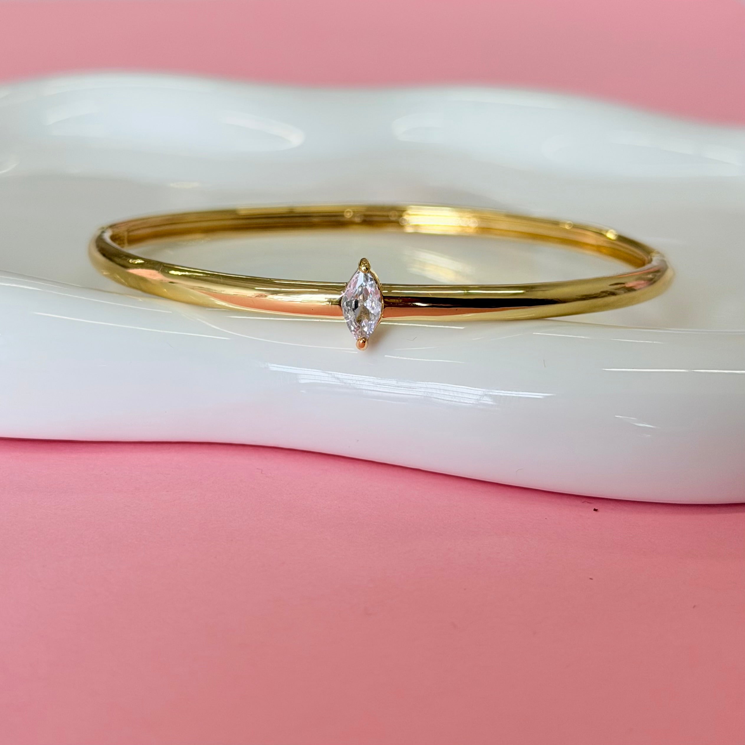 Oval Diamond Cuff