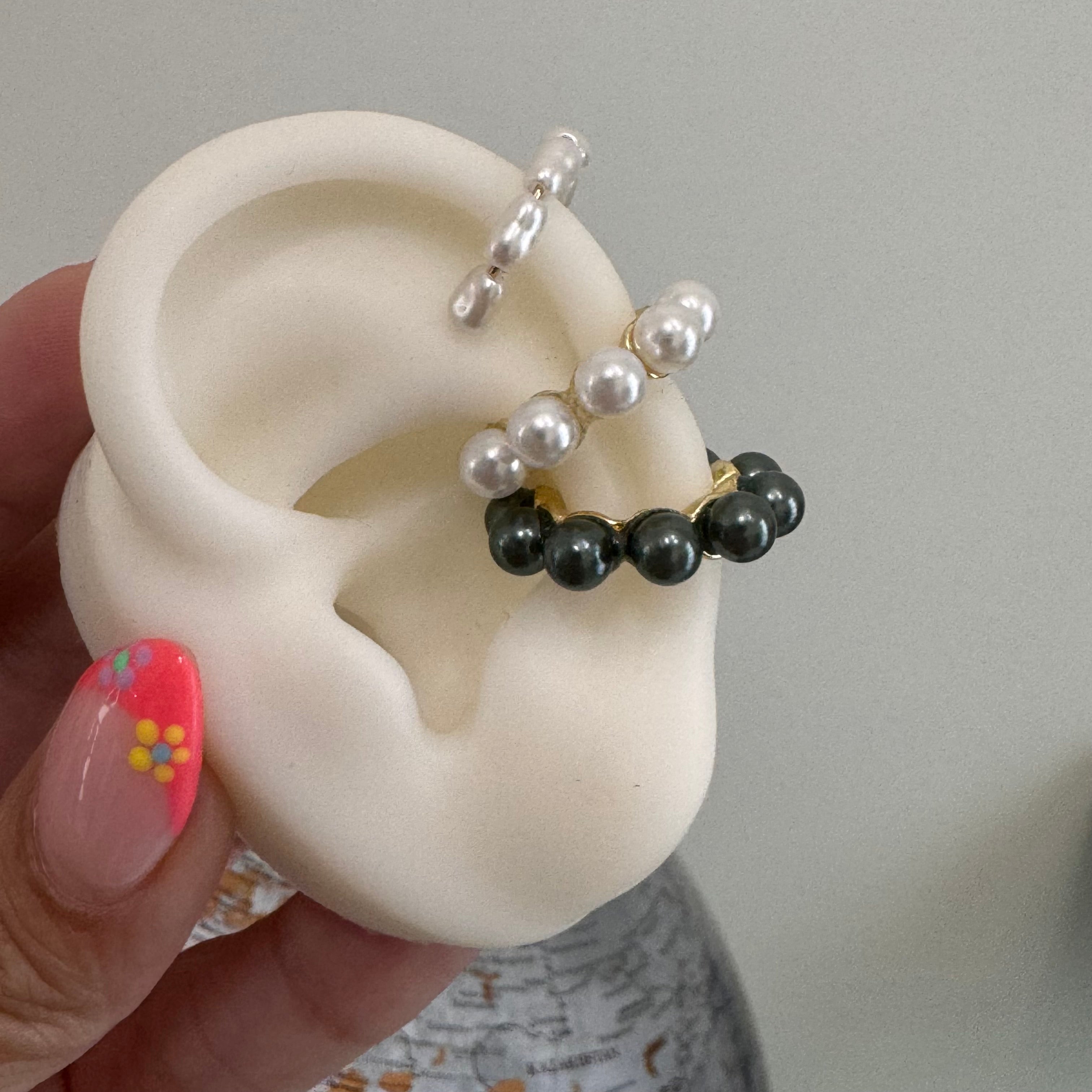 Pearl Line Earcuff