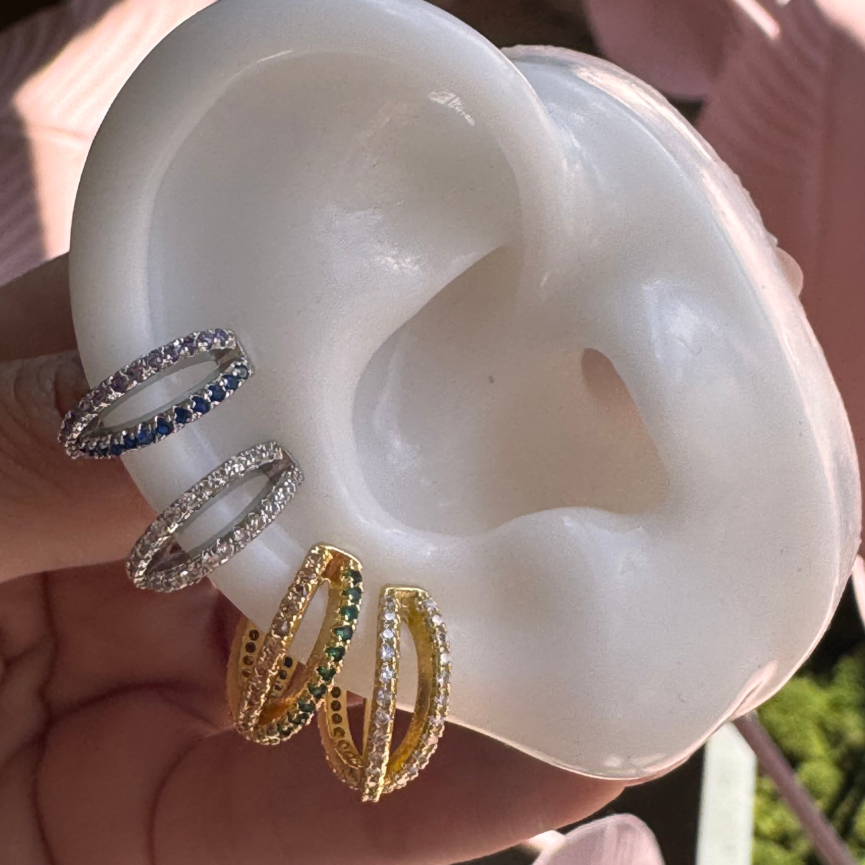 X Full Zirconium Earcuff