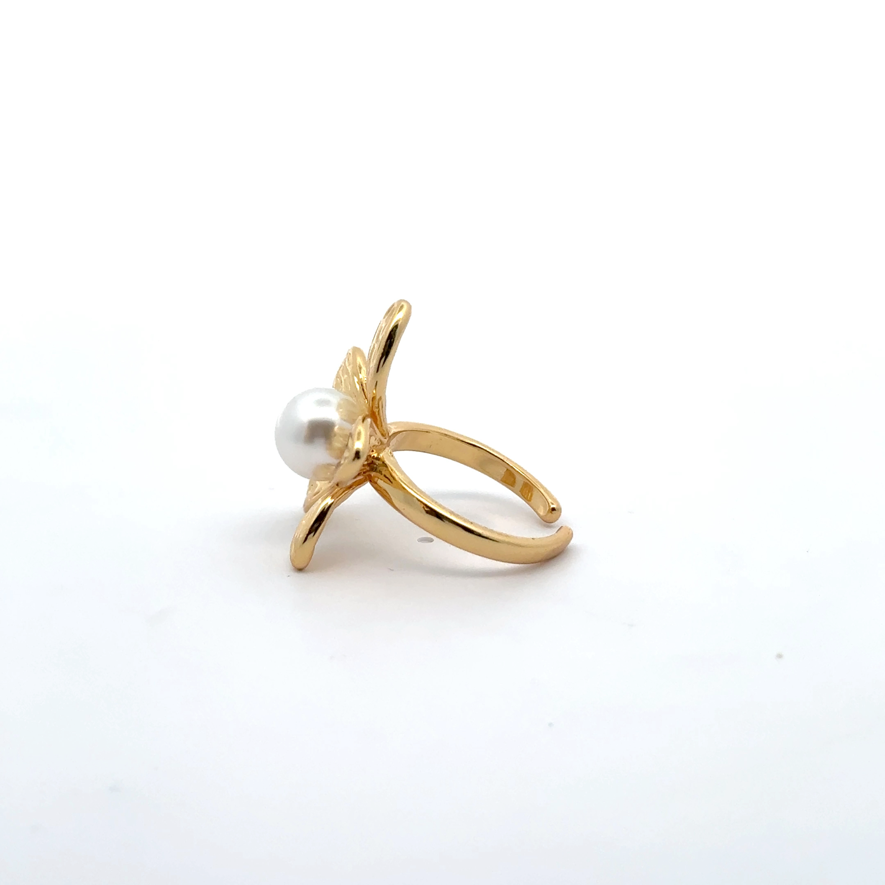 Flower Pearl Ring