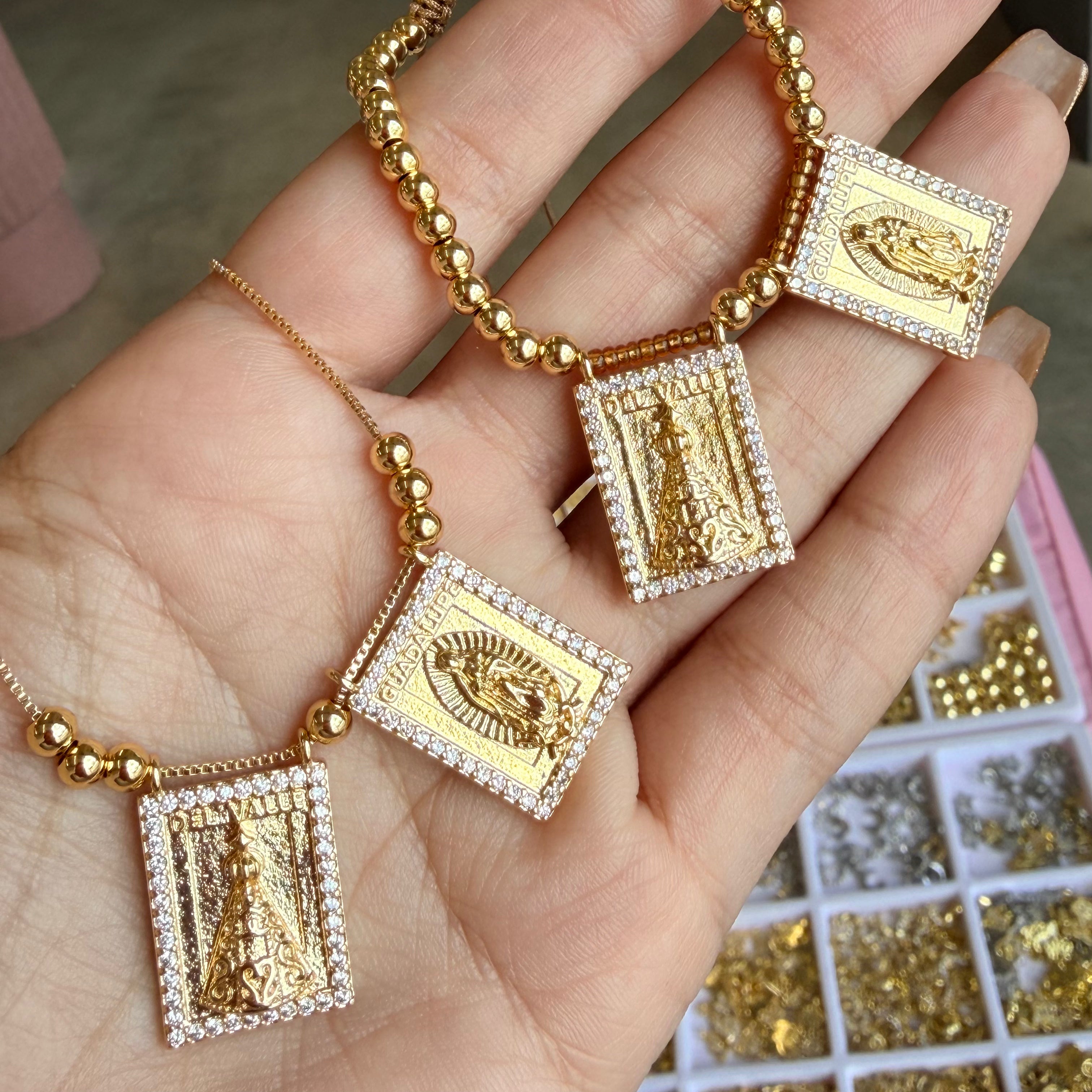 Gold Escapulario