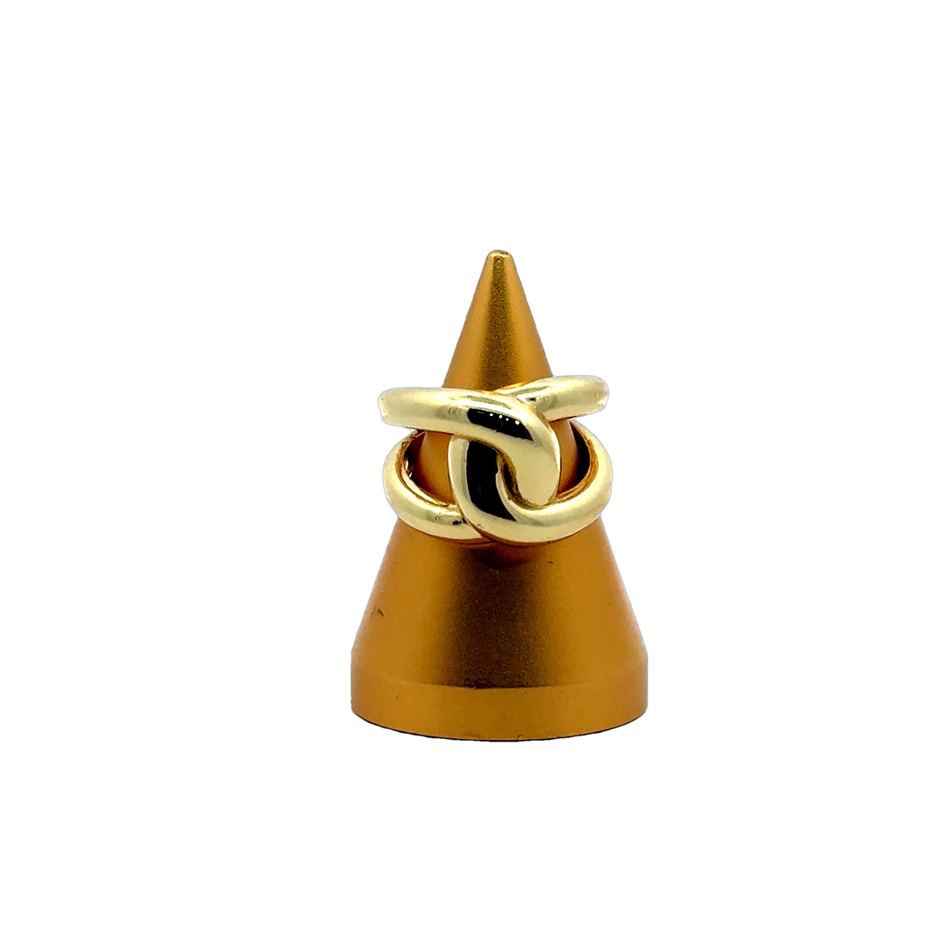 Interlaced Ring