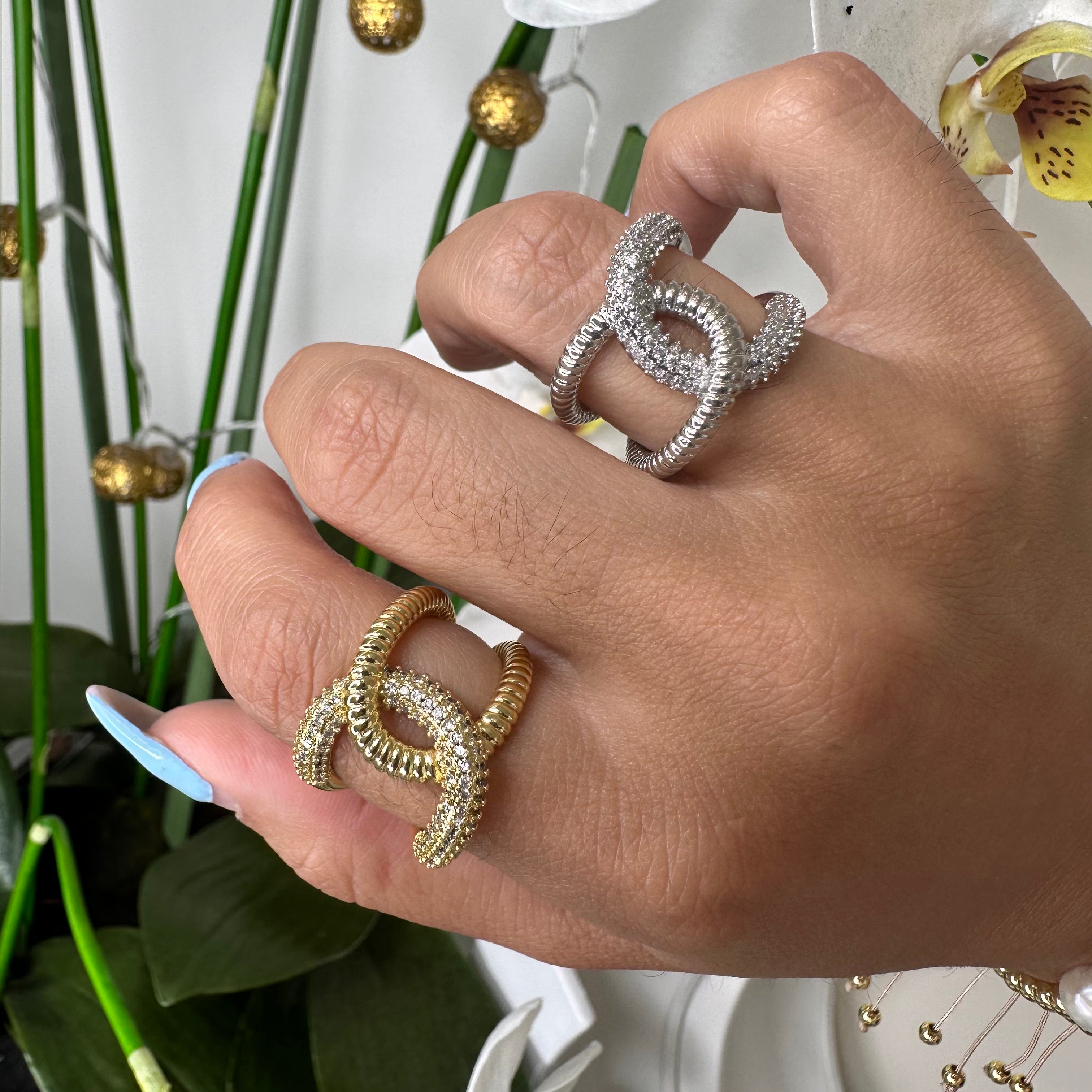 Interlaced Ring