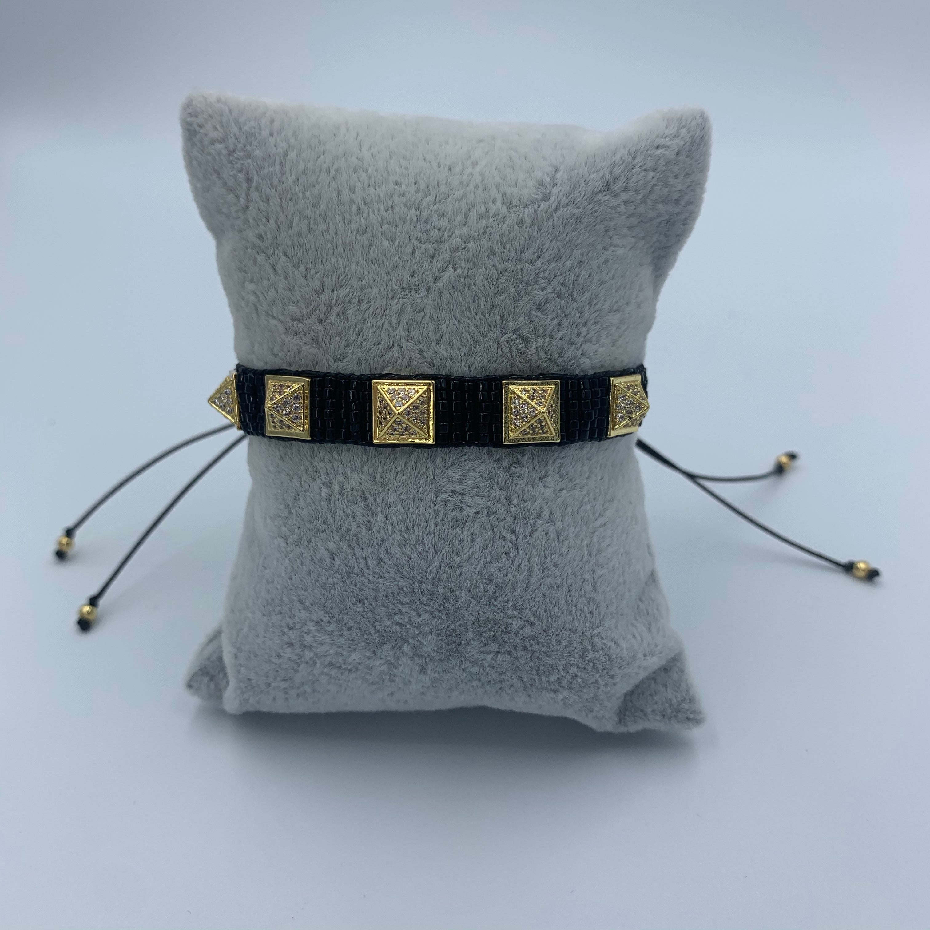 Shiny Pyramid Beaded Bracelet