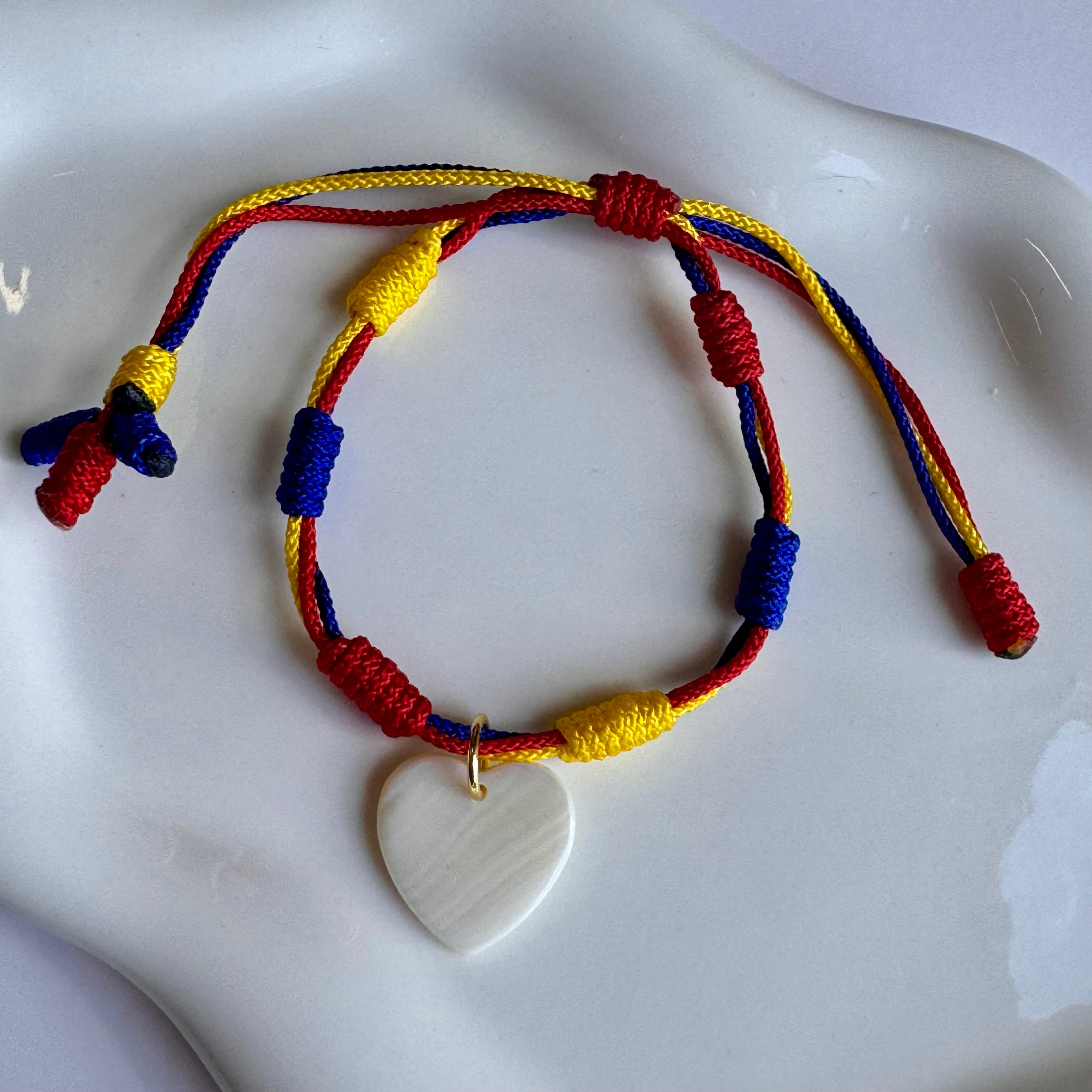 Tricolor Heart Nacar Bracelet