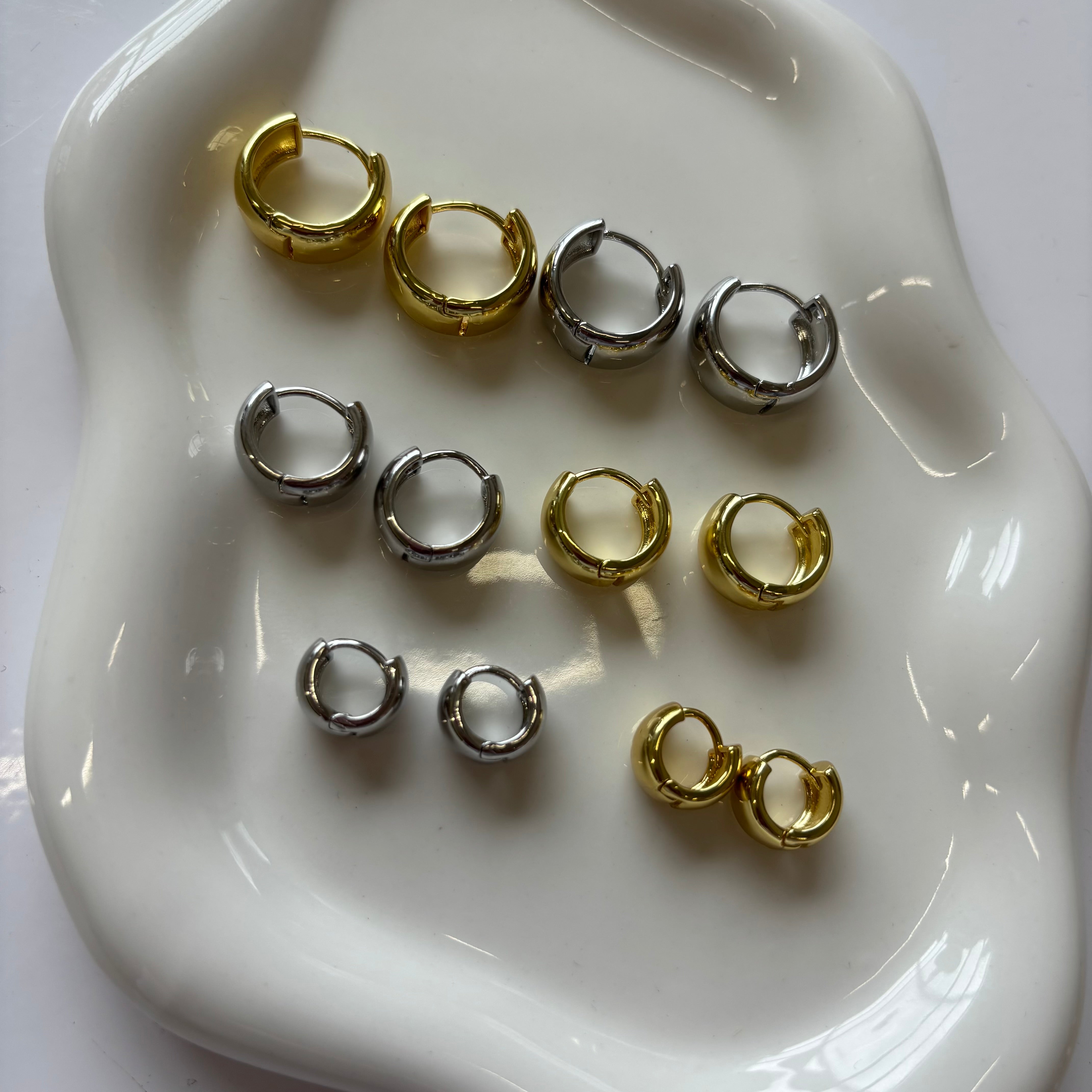 Thick Basic Hoops