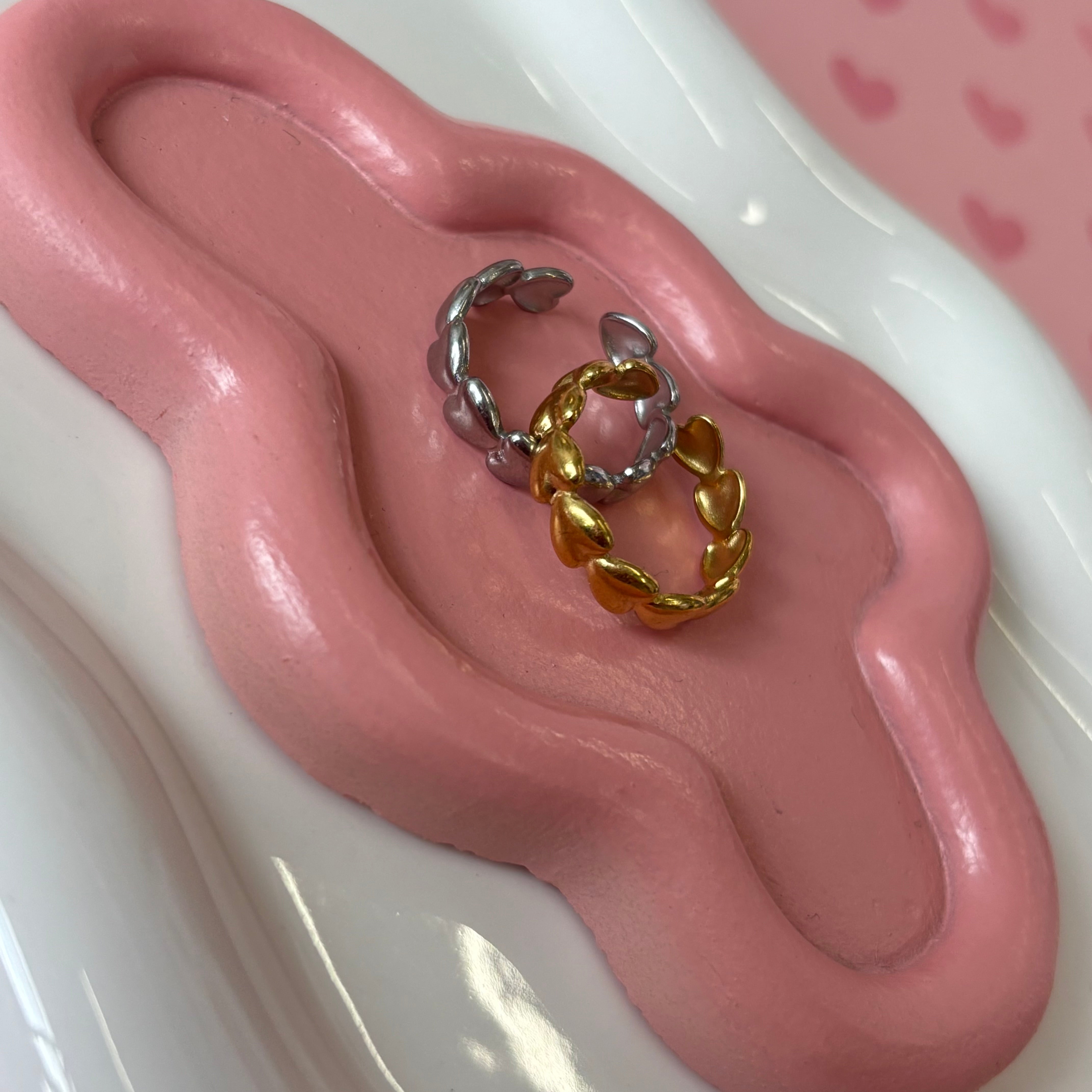 Puffed Heart Line Ring