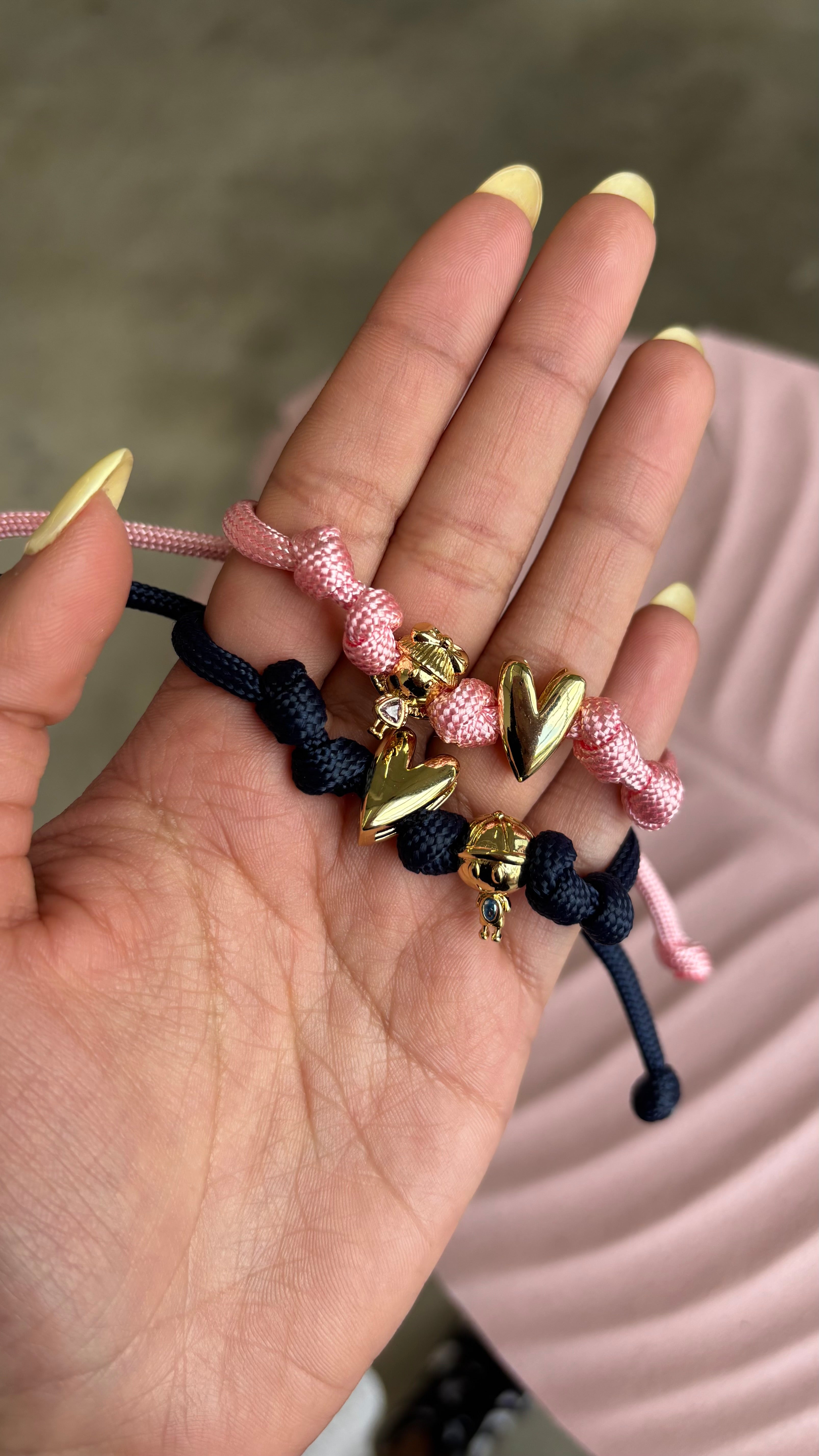 Mama's Littles Thread Bracelet