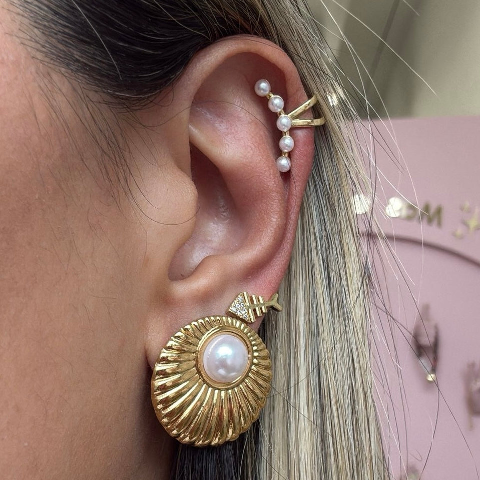 Pearl Orbit Earcuff