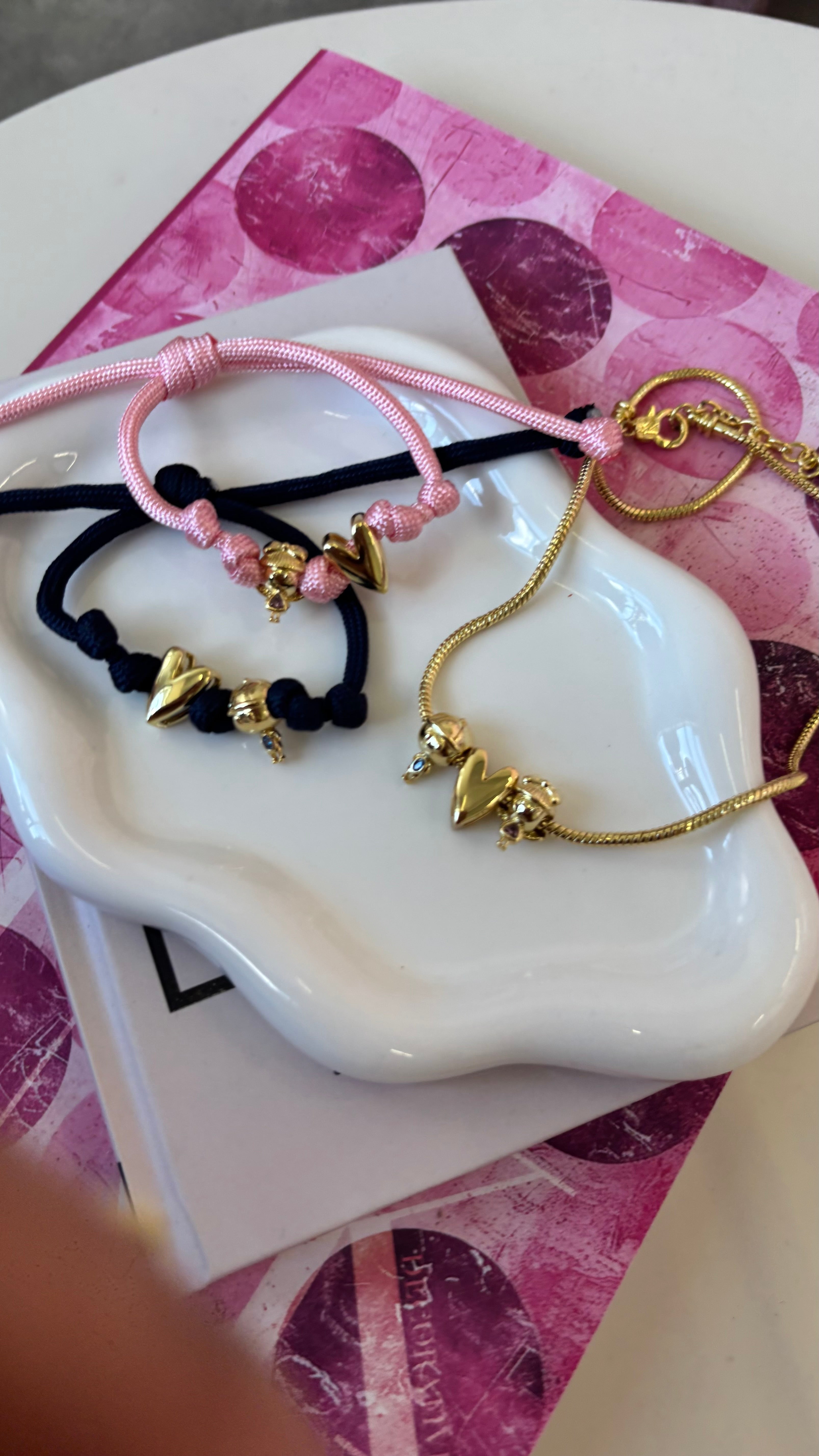 Mama's Littles Thread Bracelet