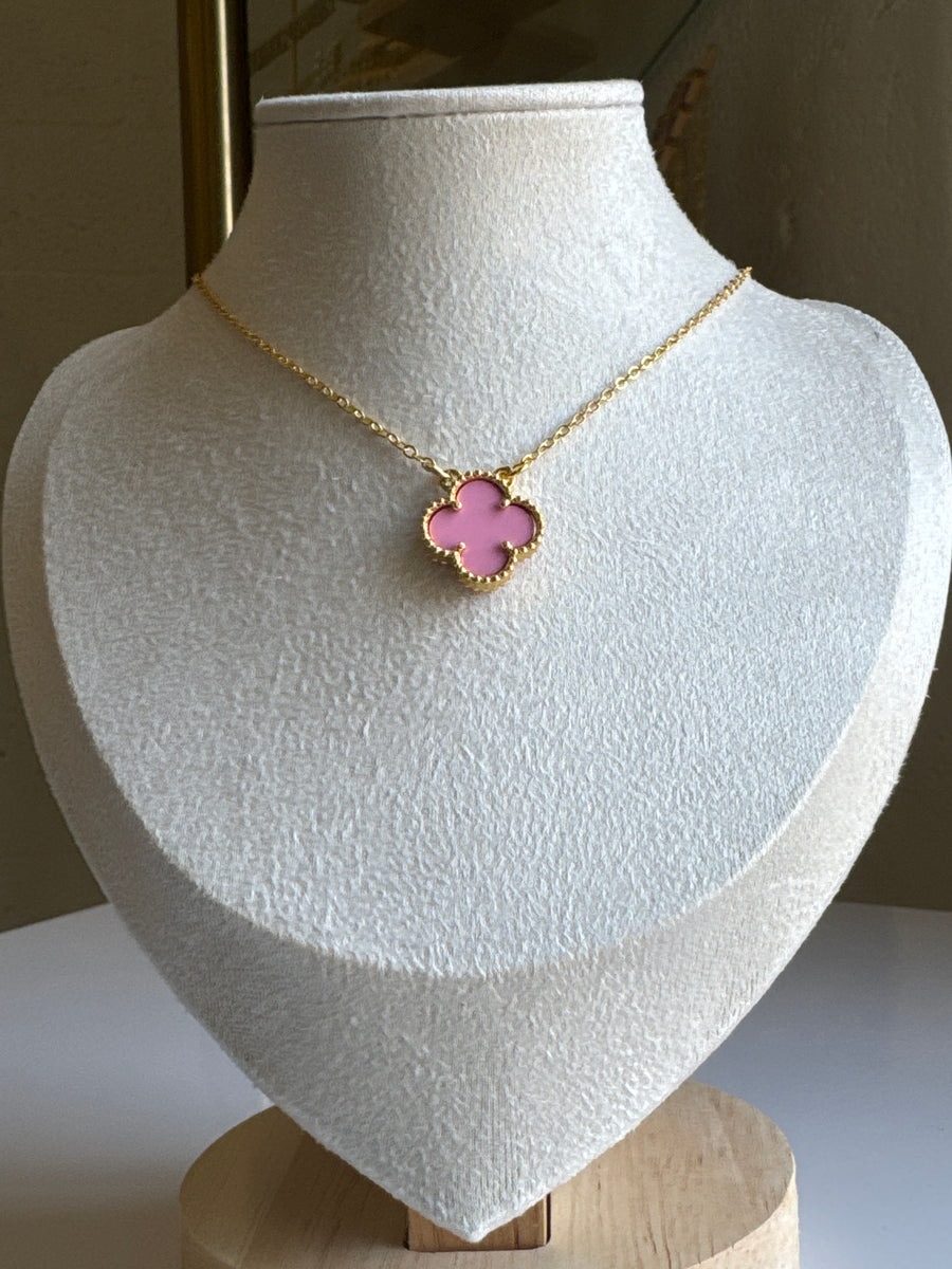 Single Clover Necklace