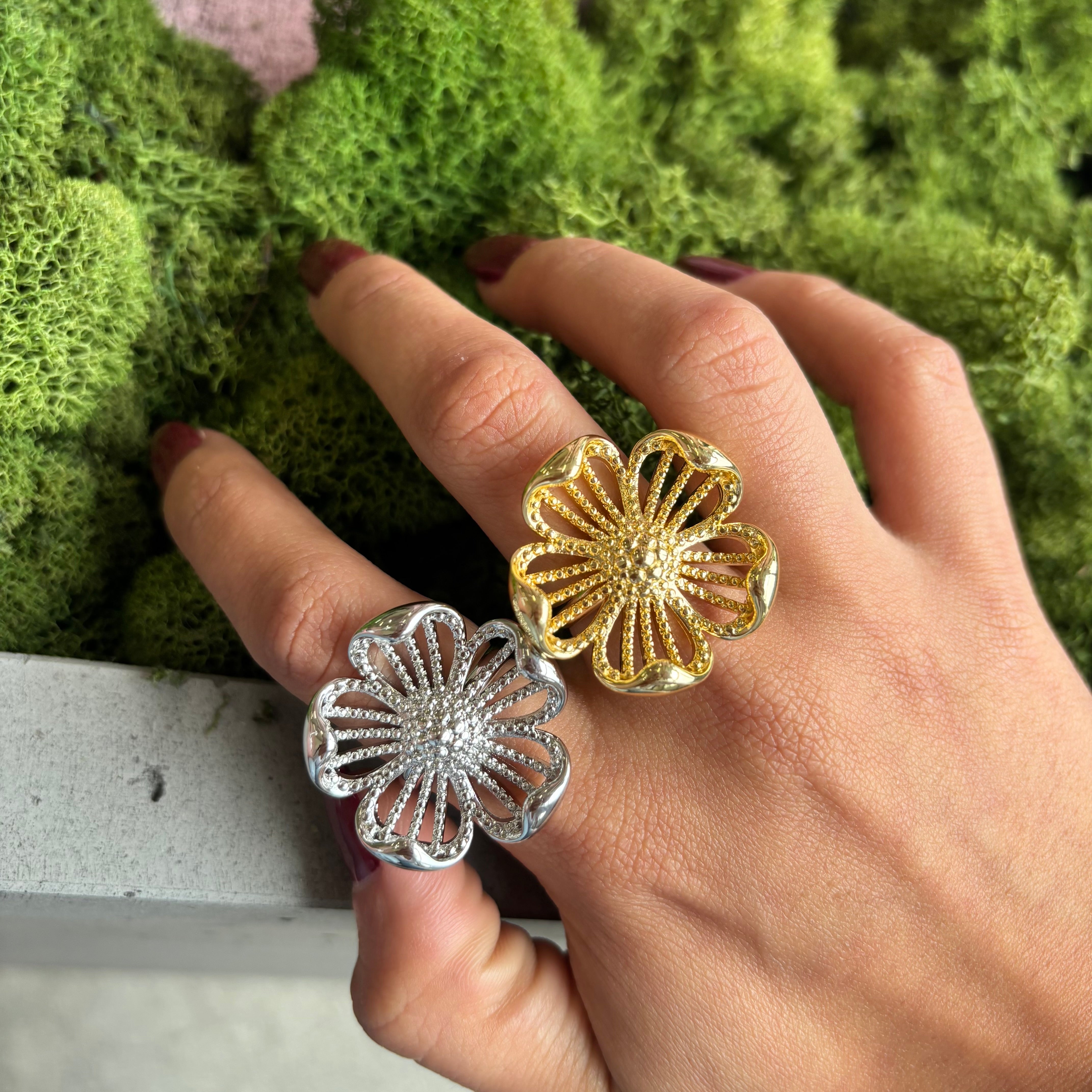 Texture Blossom Rings