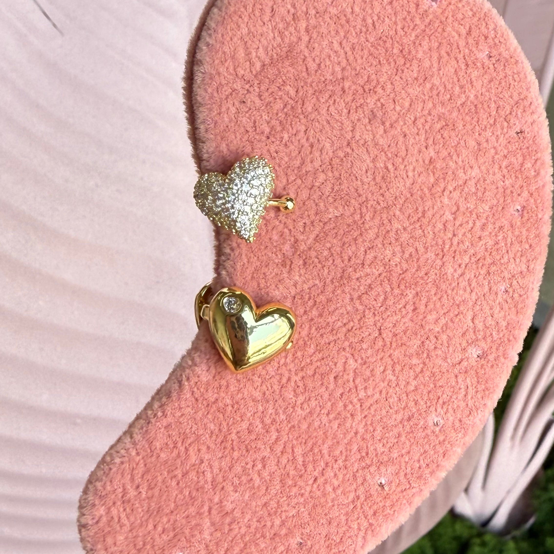 Puffed Heart Earcuff