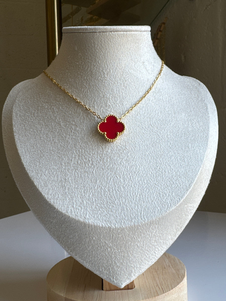 Single Clover Necklace