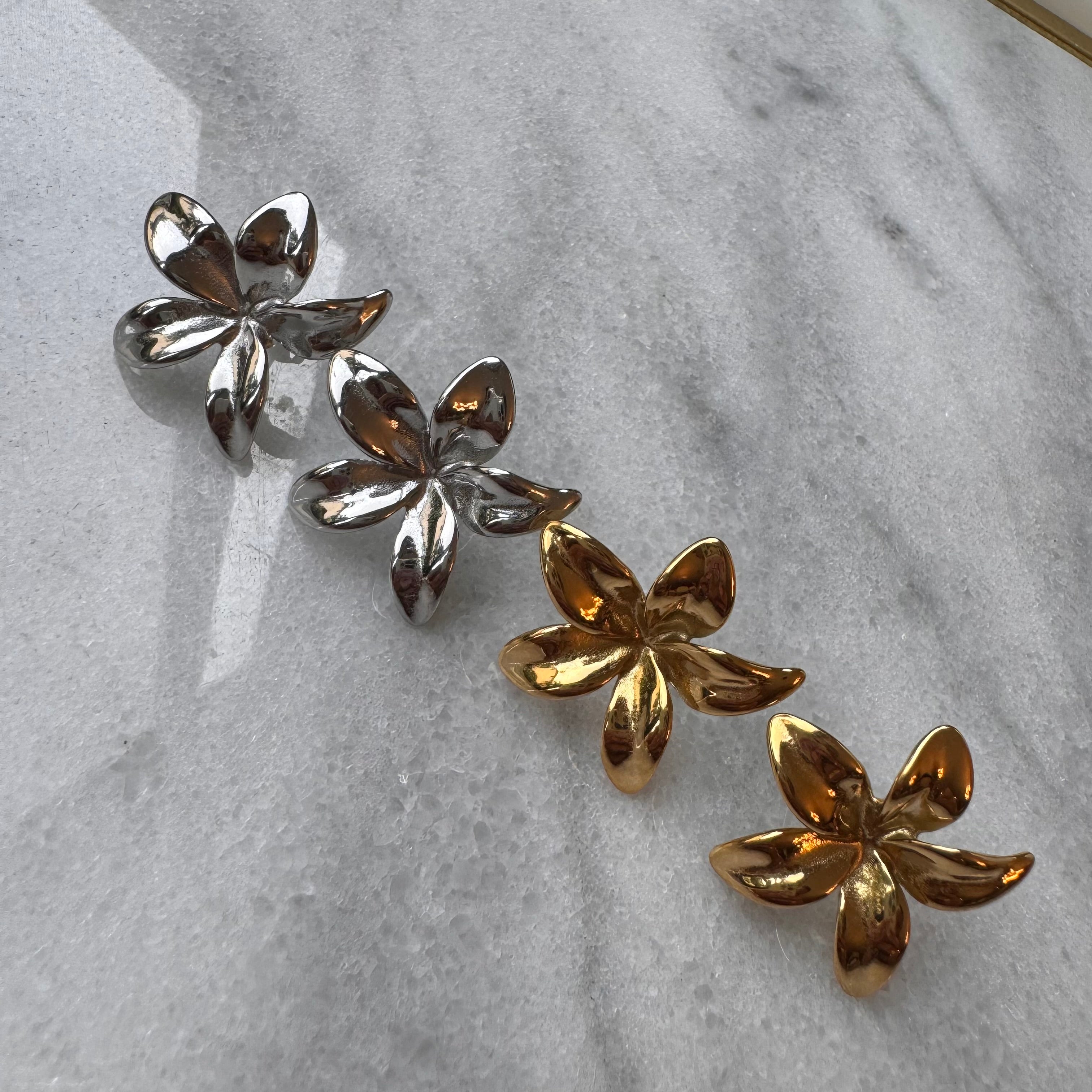 Shinny Flower Earring