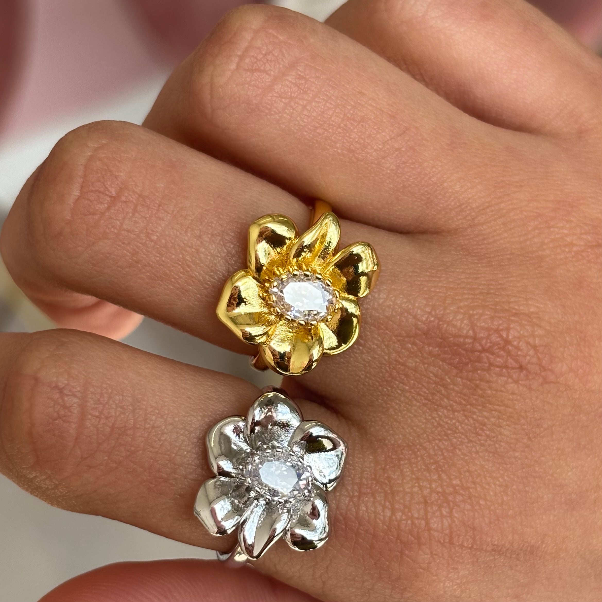 Flower Zirconium Ring