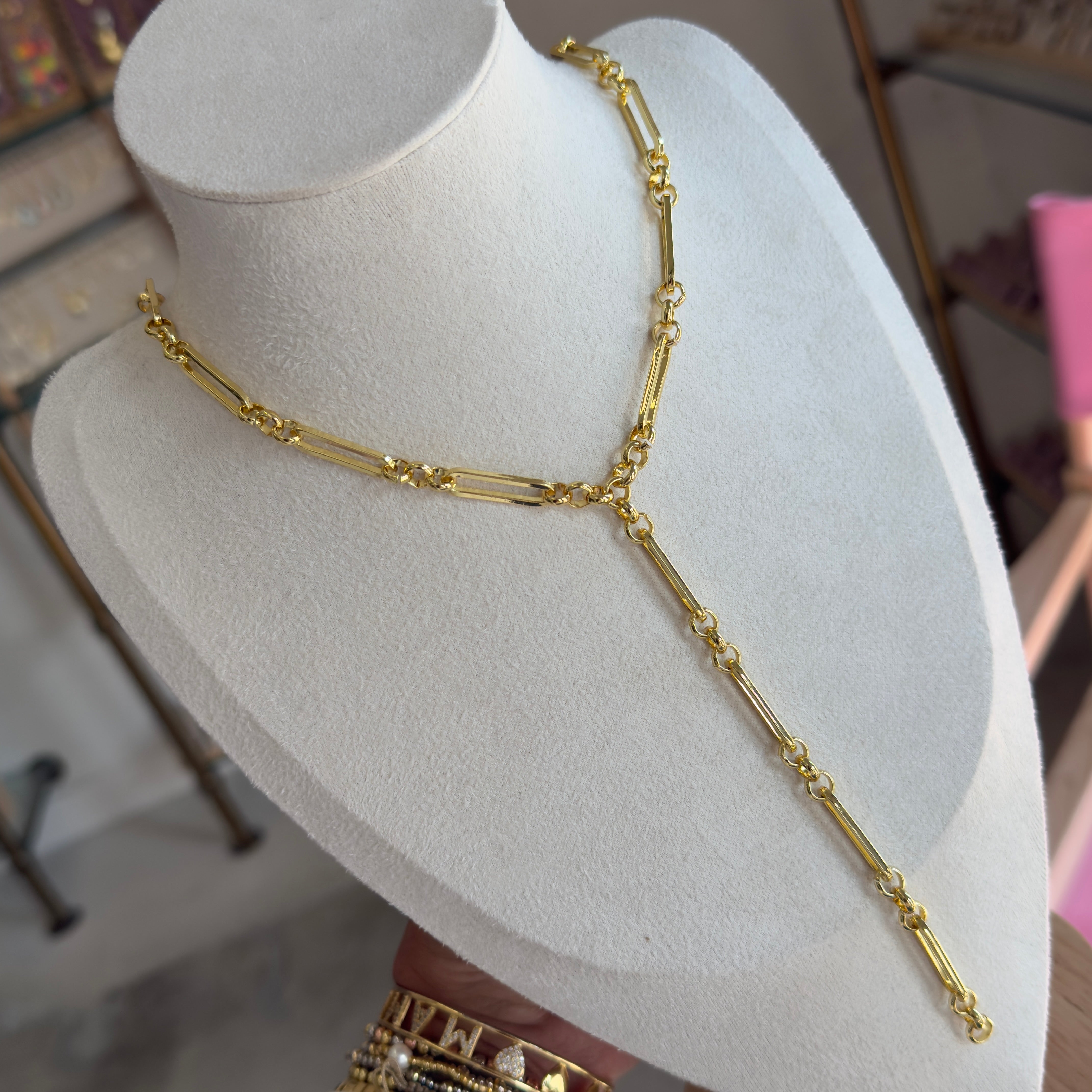 Oval Loop Link Necklace