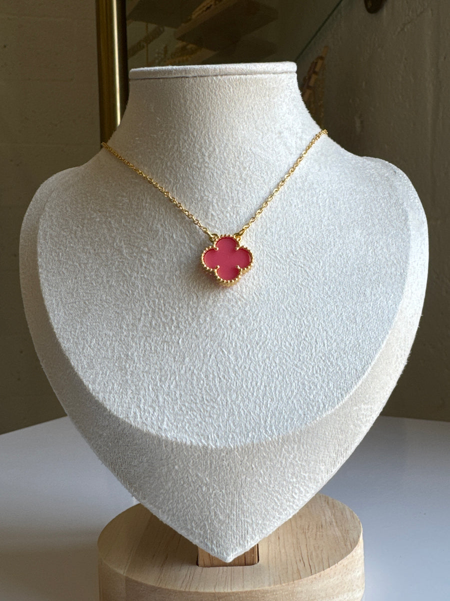 Single Clover Necklace