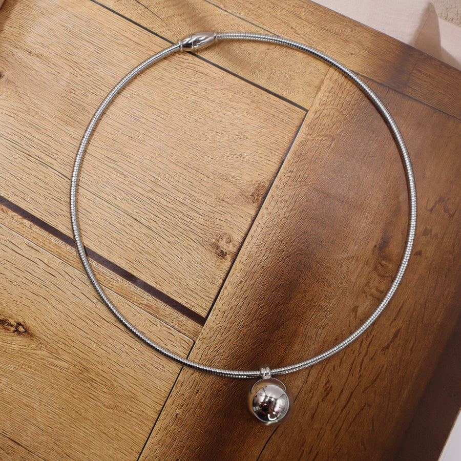 Hard Cable Single Ball Necklace