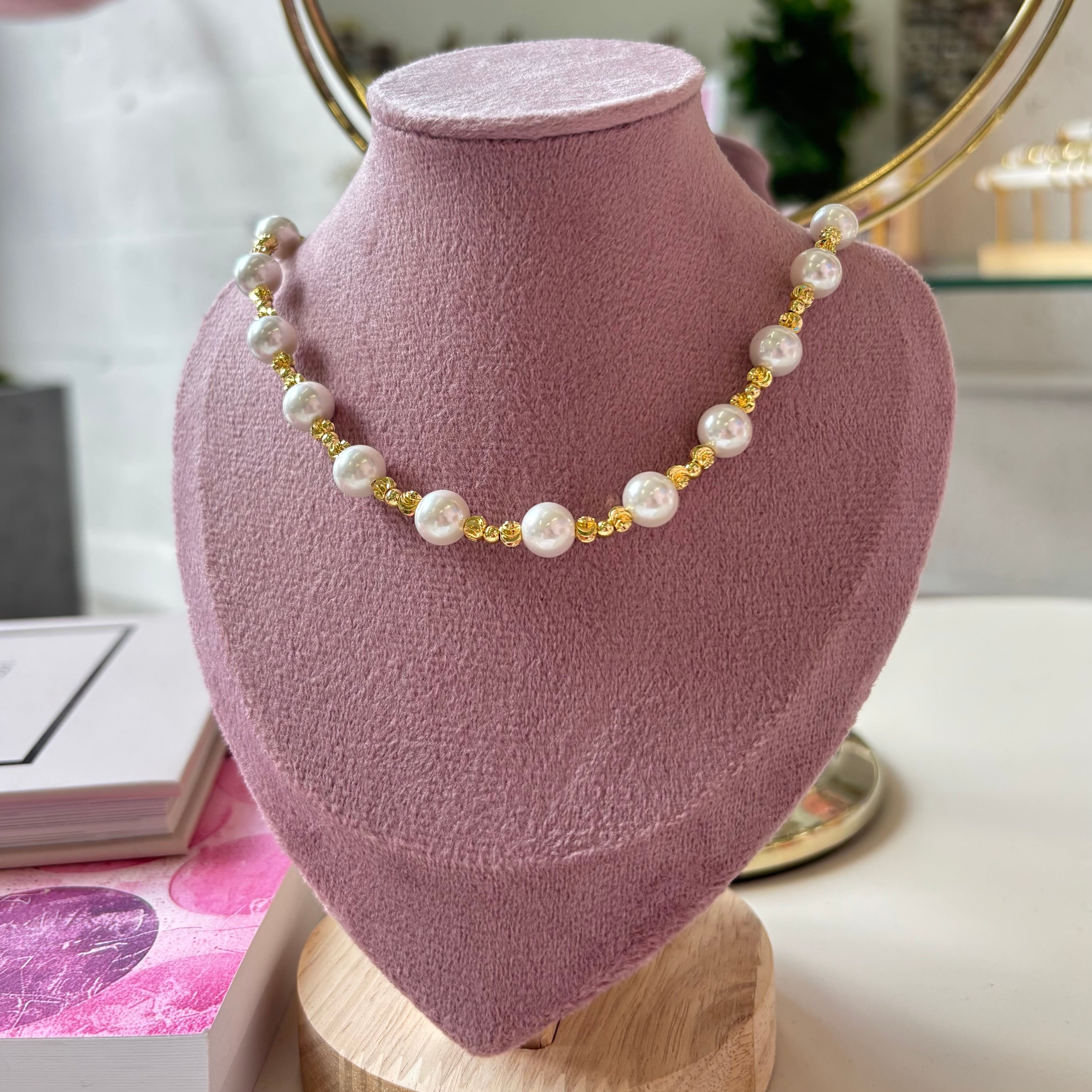 Texture Gold Beads Pearls Necklace