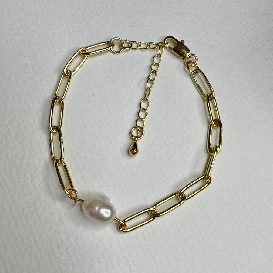 Paper Clip Pearl Bracelet