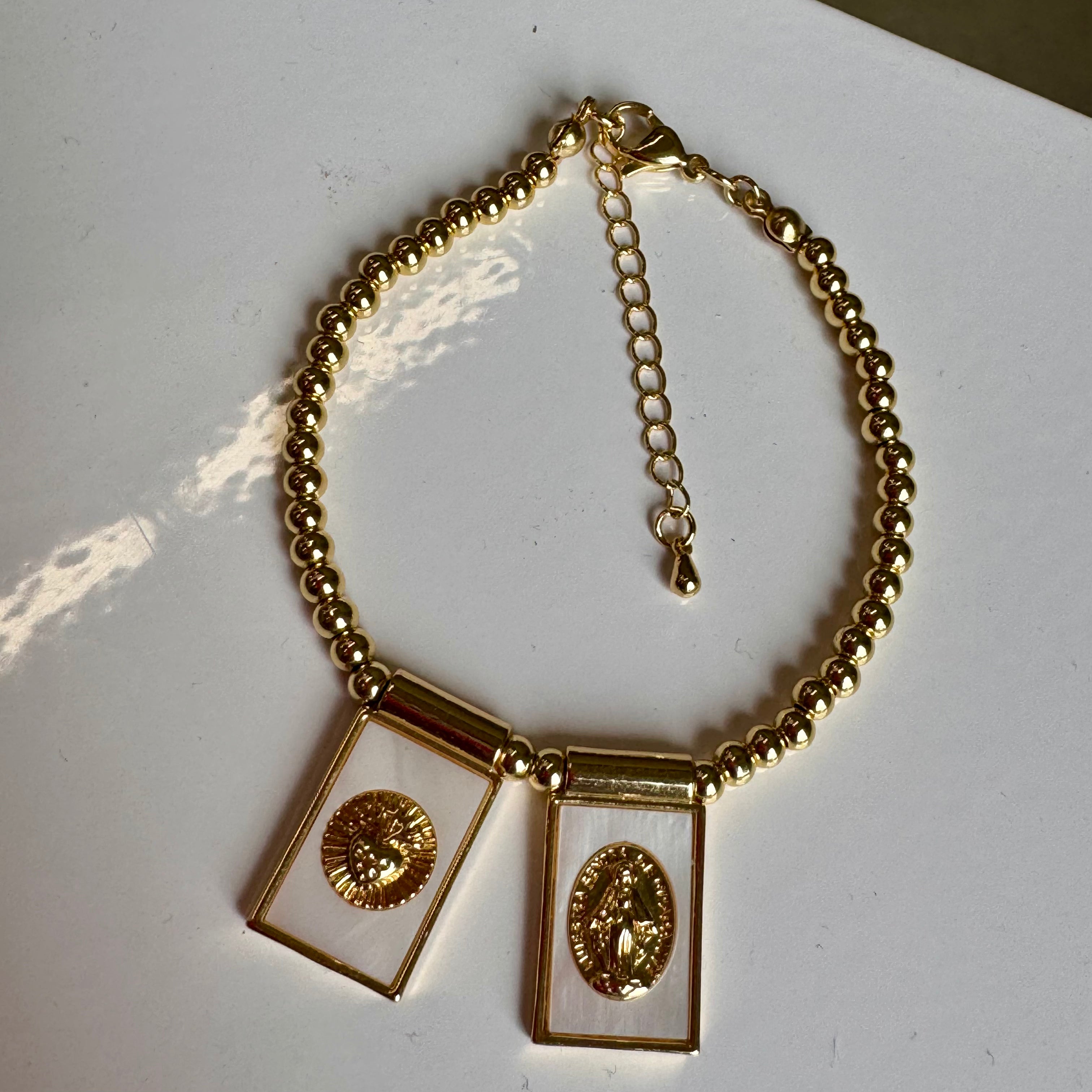 Nacar Escapulario Bead Necklace