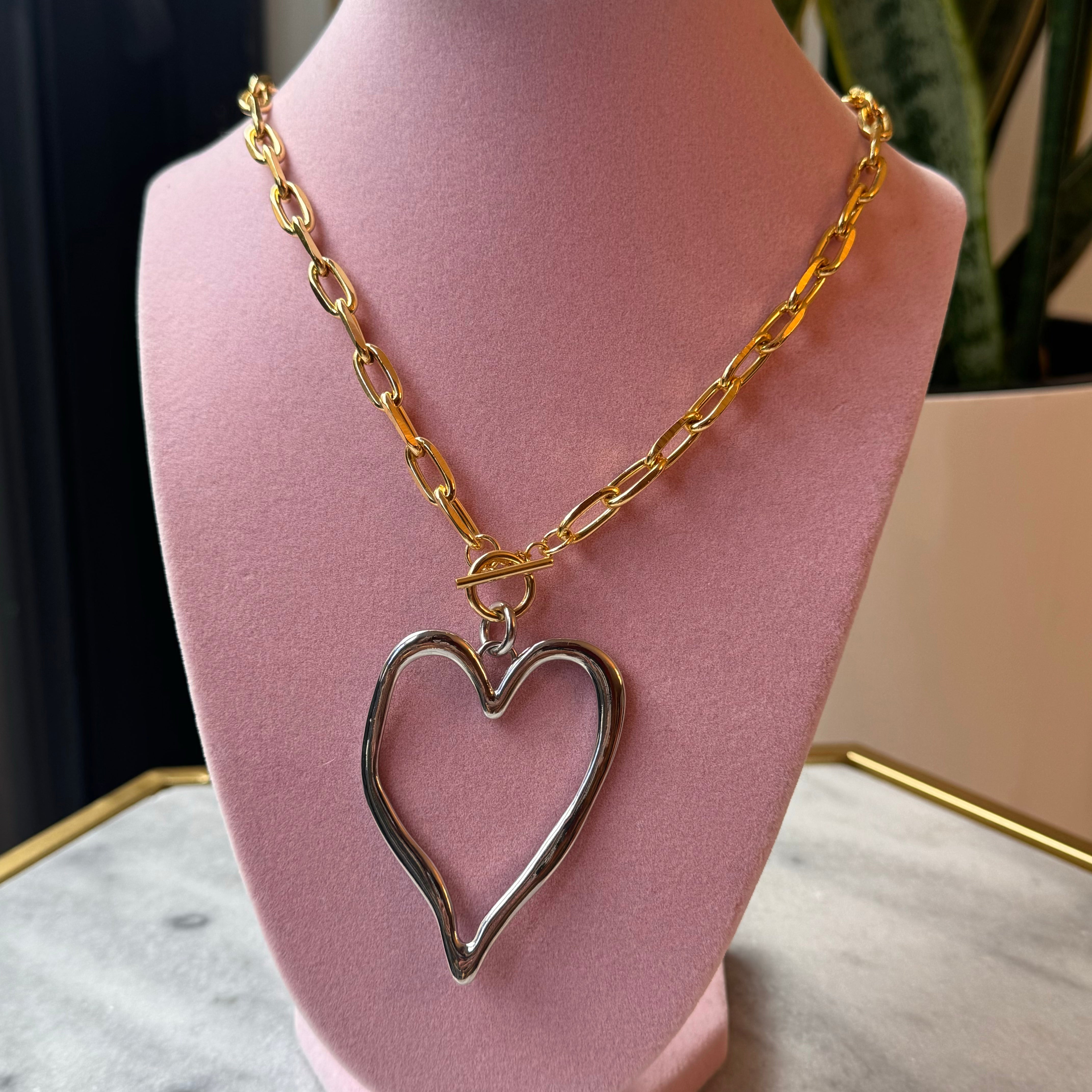 Irregular Heart Paper Clip Necklace