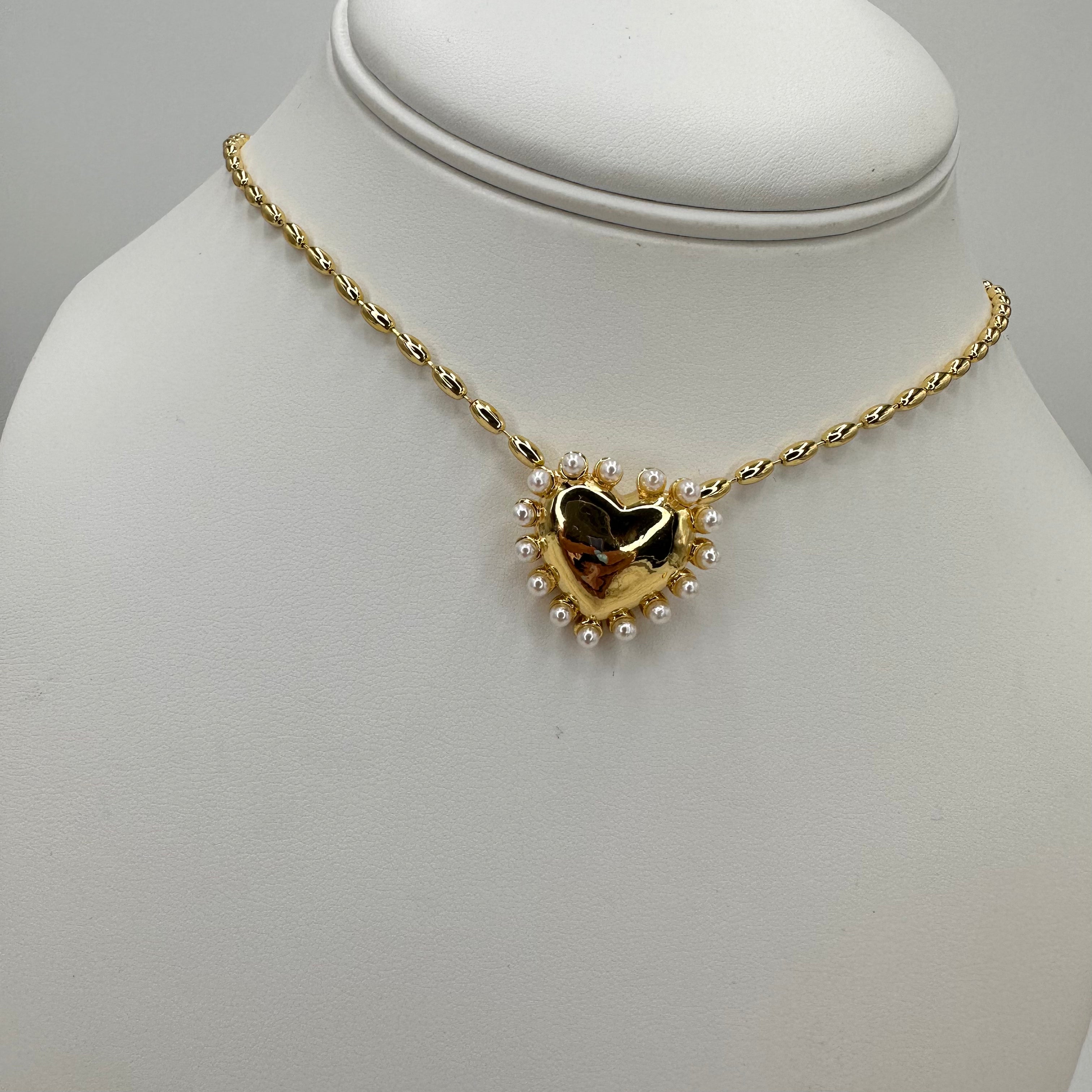 Heart Pearl Frame Necklace