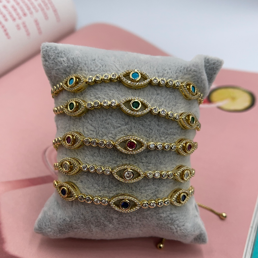 White Crystals and Evil eyes Bracelet