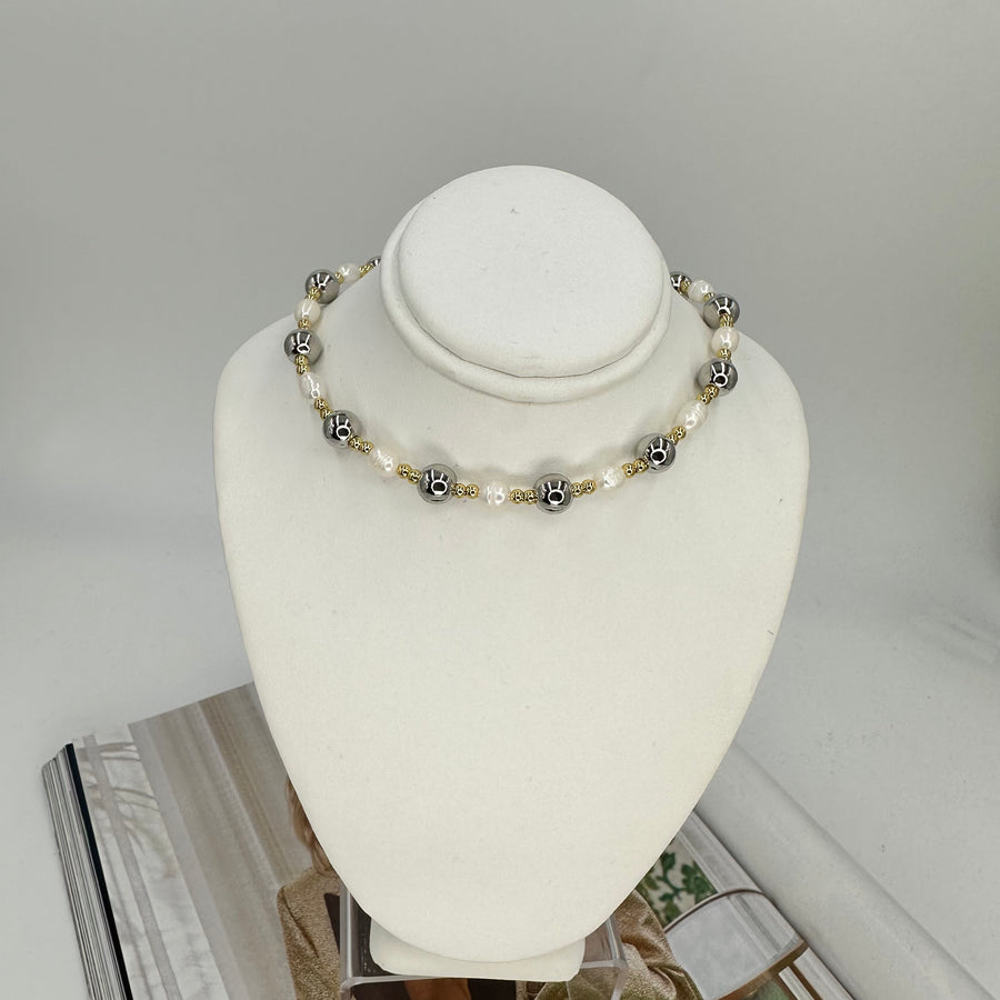 Gold and Silver Pearls Necklace