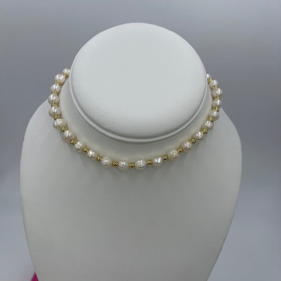 Classic Pearls Necklace