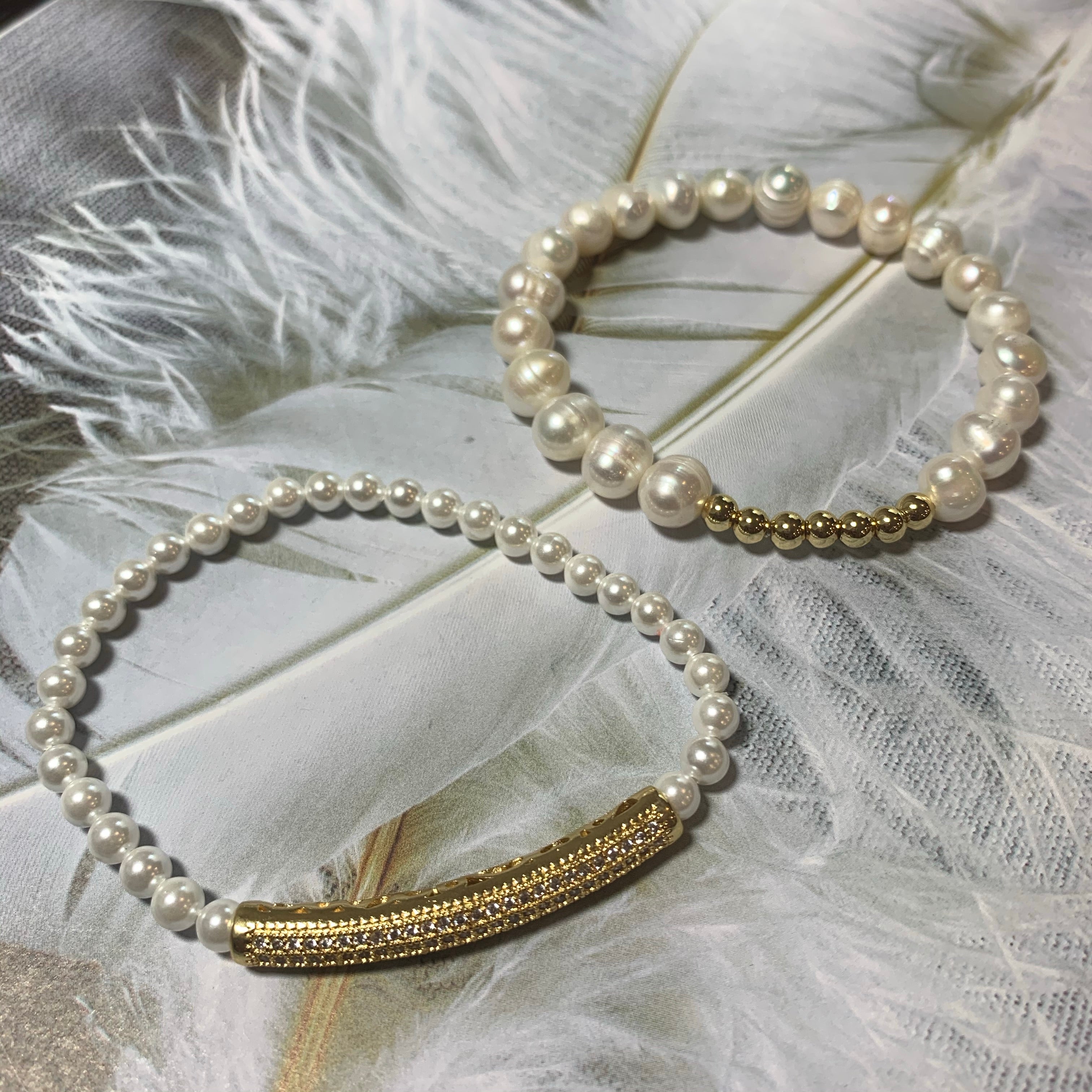 Line Pearls Bracelet