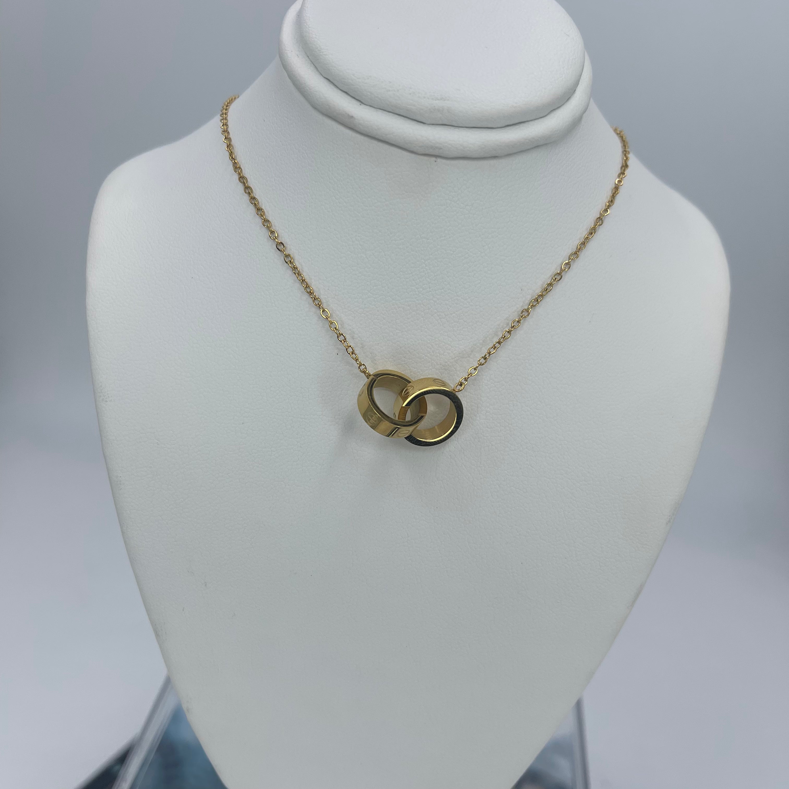 Screw Interlaced Necklace