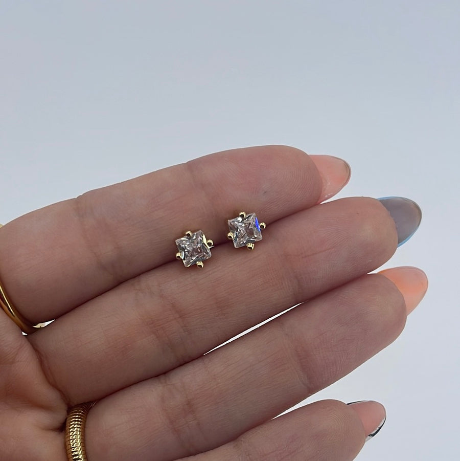 Mini Studs White Crystal