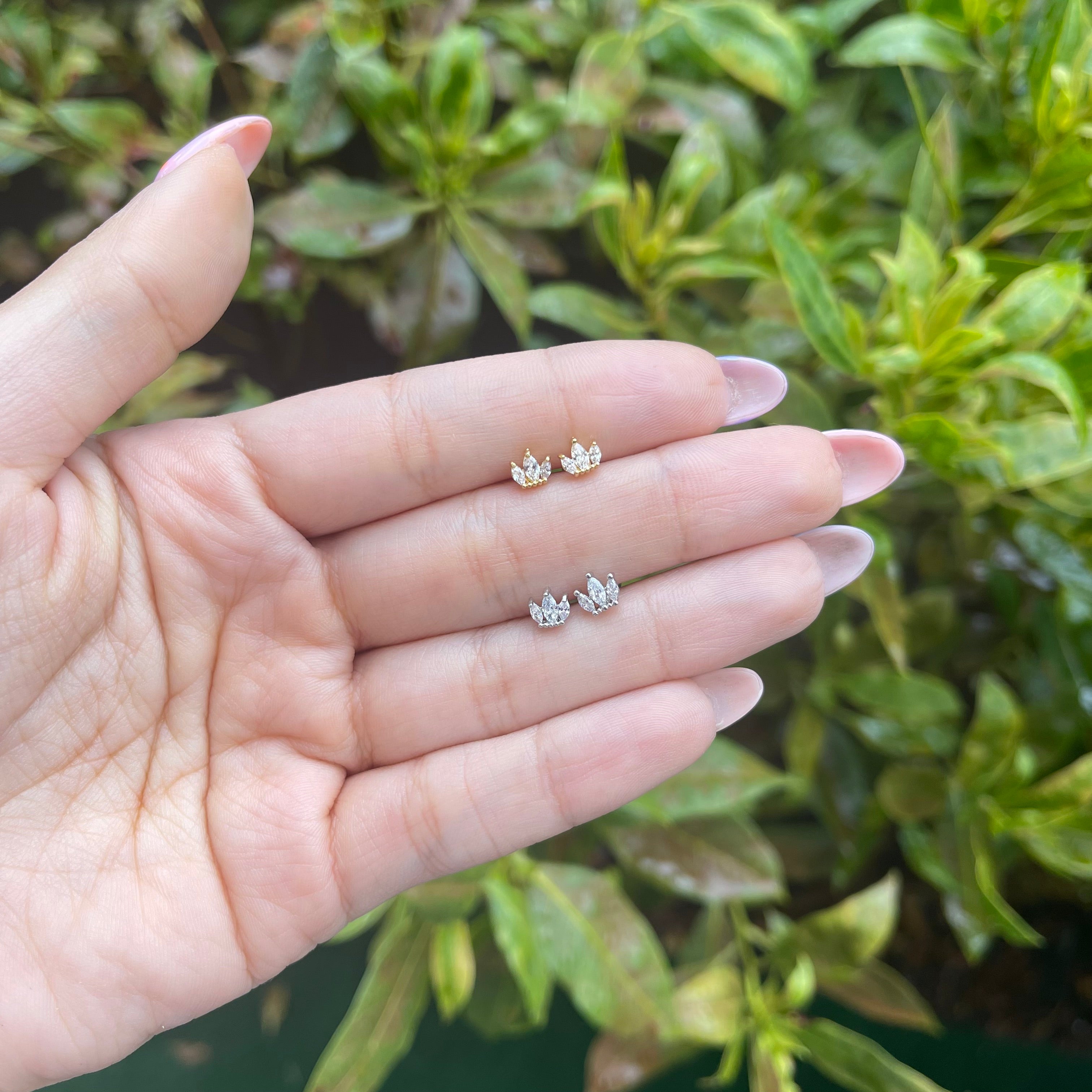 3 Leaves Earrings Piercing